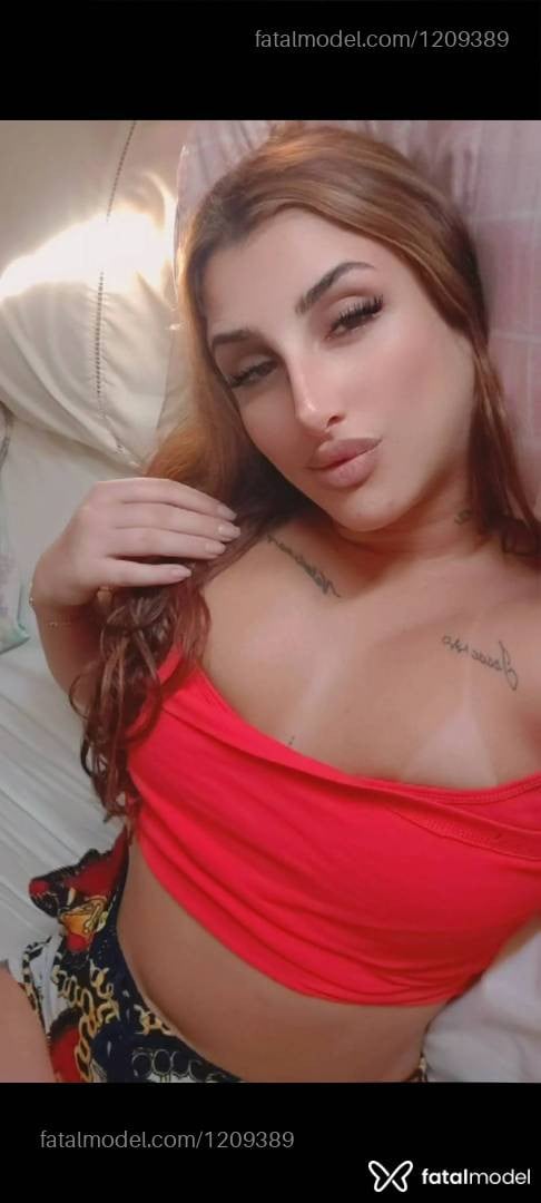 Acompanhante mulher com cabelo castanho de olhos castanhos - Sofia munhoz