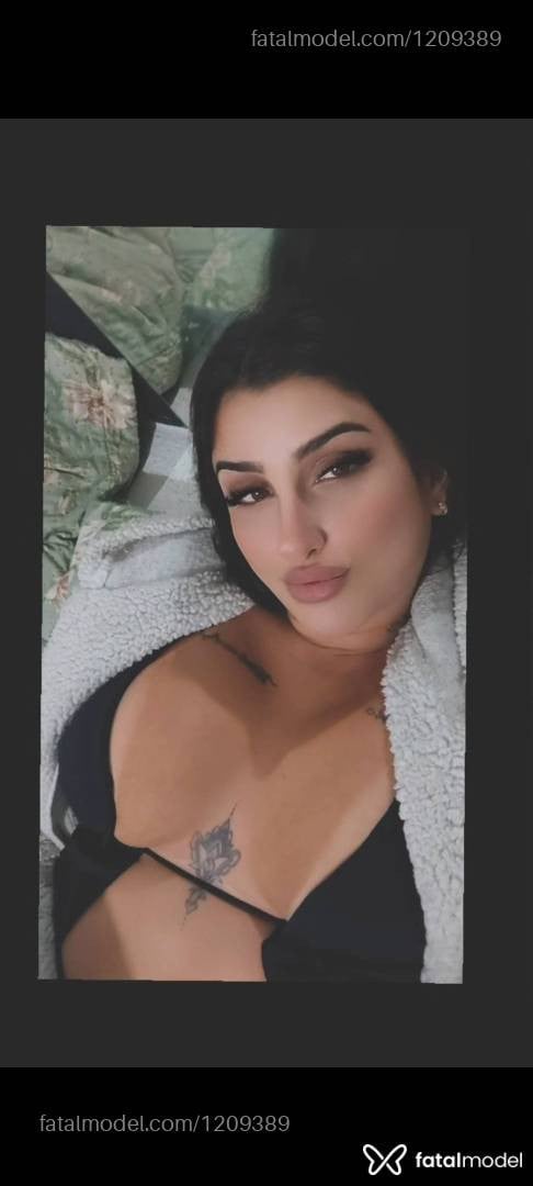 Acompanhante mulher com cabelo castanho de olhos castanhos - Sofia munhoz