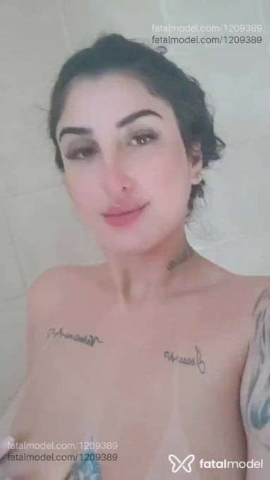 Acompanhante mulher com cabelo castanho de olhos castanhos em Ibitinga Acompanhante mulher com cabelo castanho de olhos castanhos em Ibitinga - Sofia munhoz