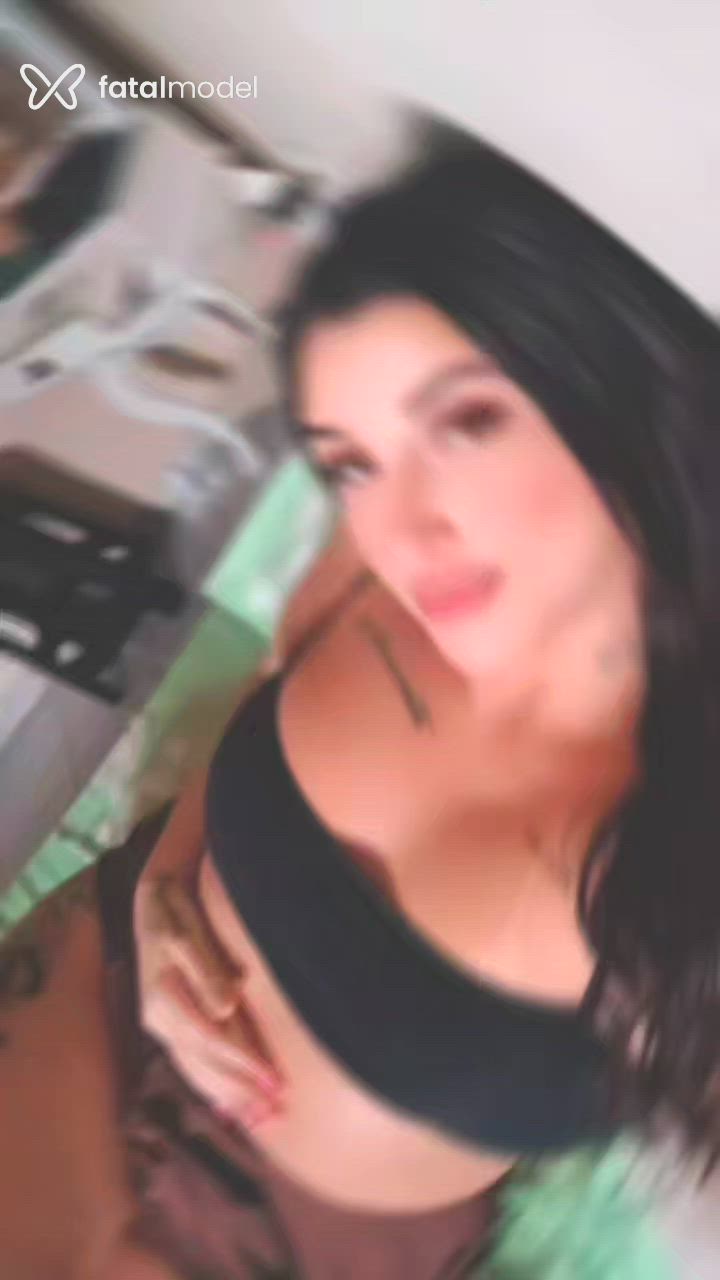 Acompanhante mulher com cabelo castanho de olhos castanhos - Sofia munhoz