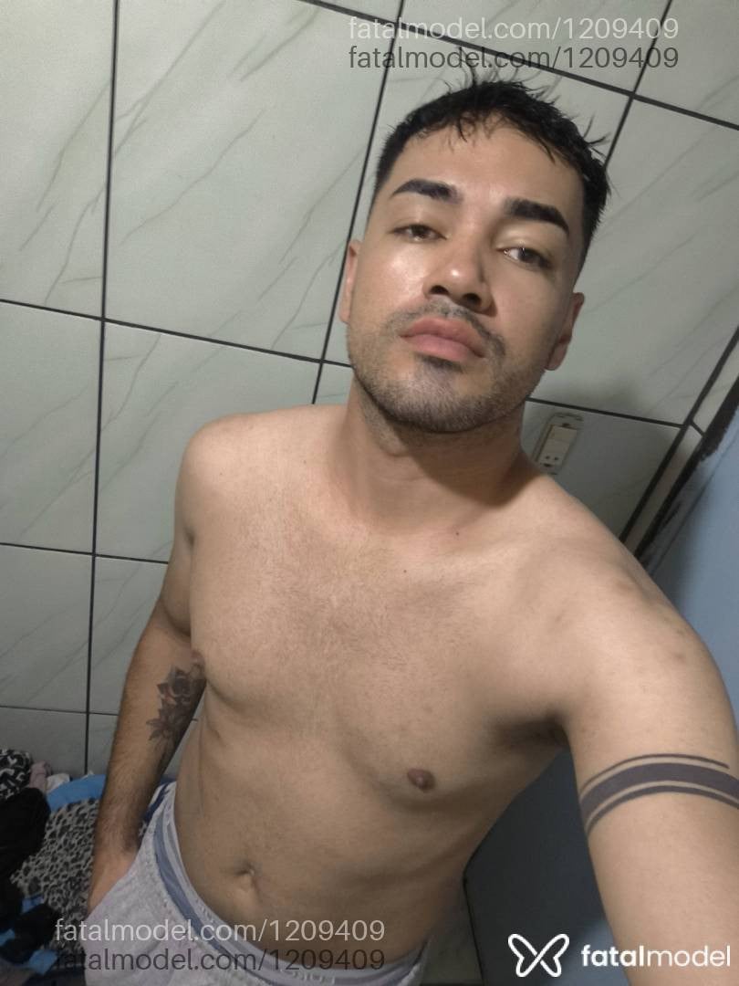Acompanhante homem morena (o) de olhos castanhos em Casca - Gael