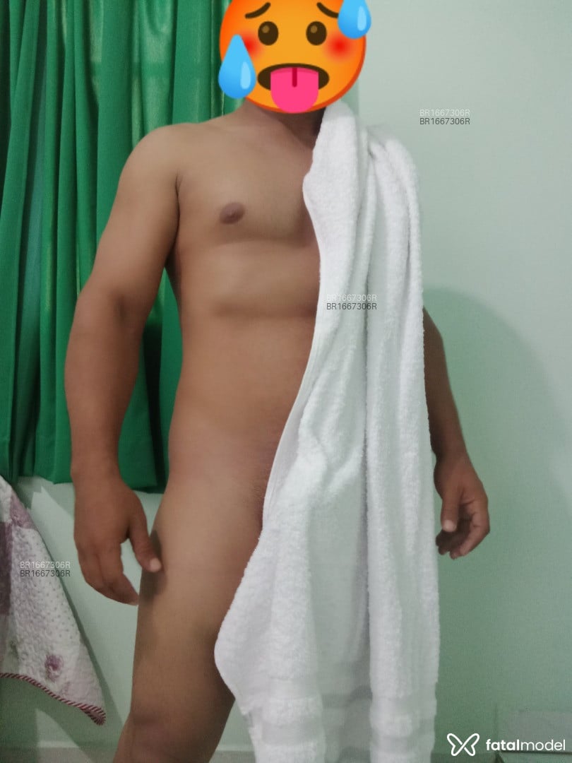 Acompanhante homem morena (o) de olhos pretos em Goiânia - Bahianogostoso