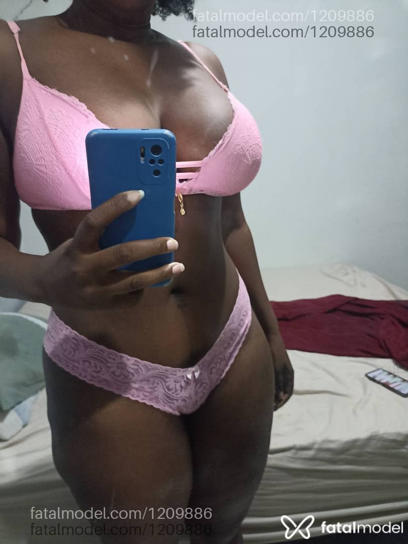 Acompanhante mulher morena (o) de olhos pretos em João Monlevade - Pérola Negra