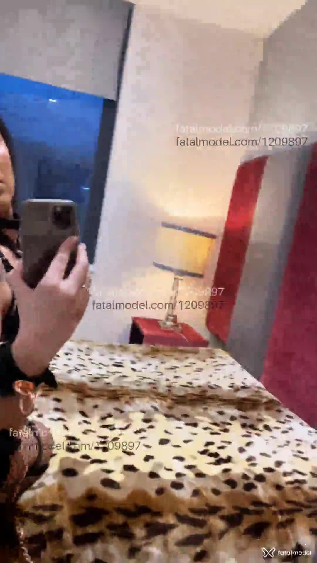 Acompanhante mulher com cabelo castanho de olhos castanhos em São Paulo - Gabriela Cardoso