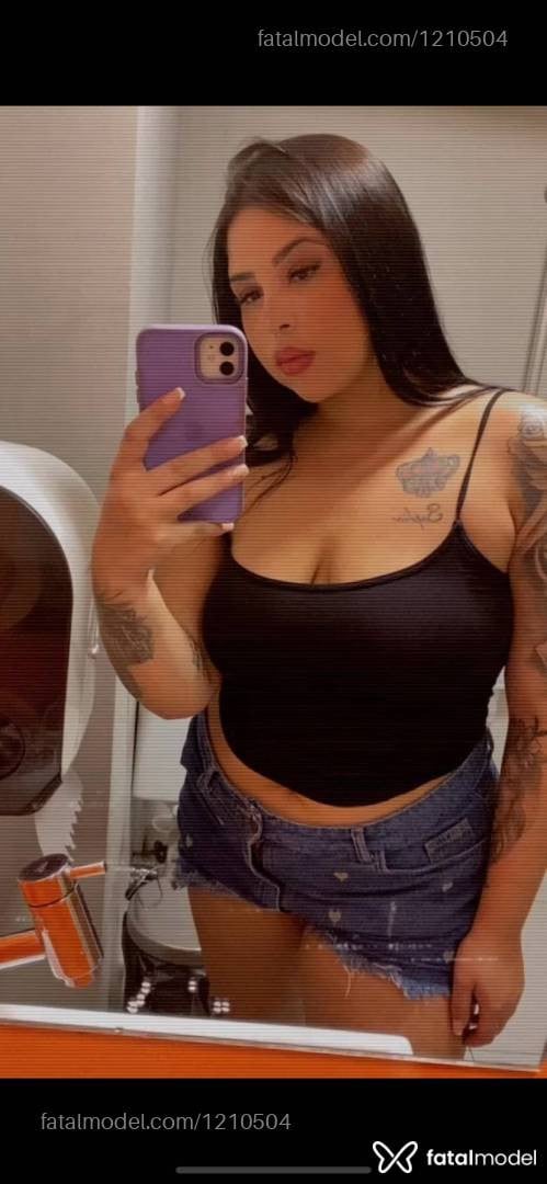 Acompanhante mulher morena (o) de olhos castanhos - Michelle Cris