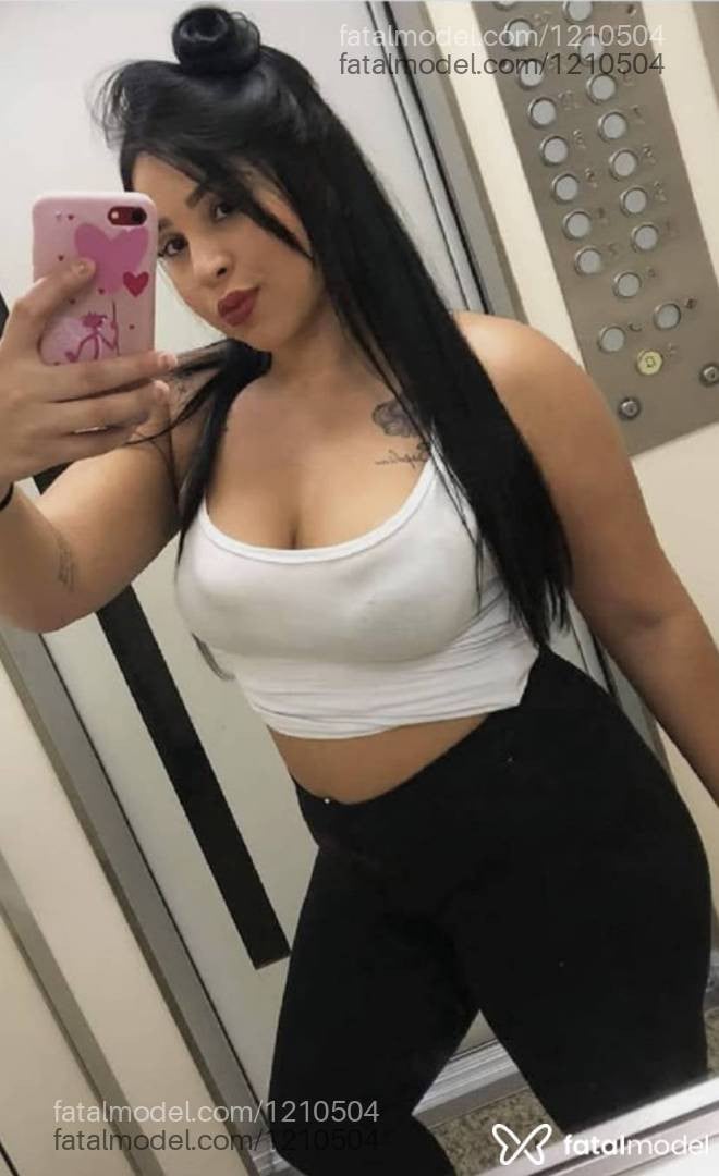 Acompanhante mulher morena (o) de olhos castanhos - Michelle Cris