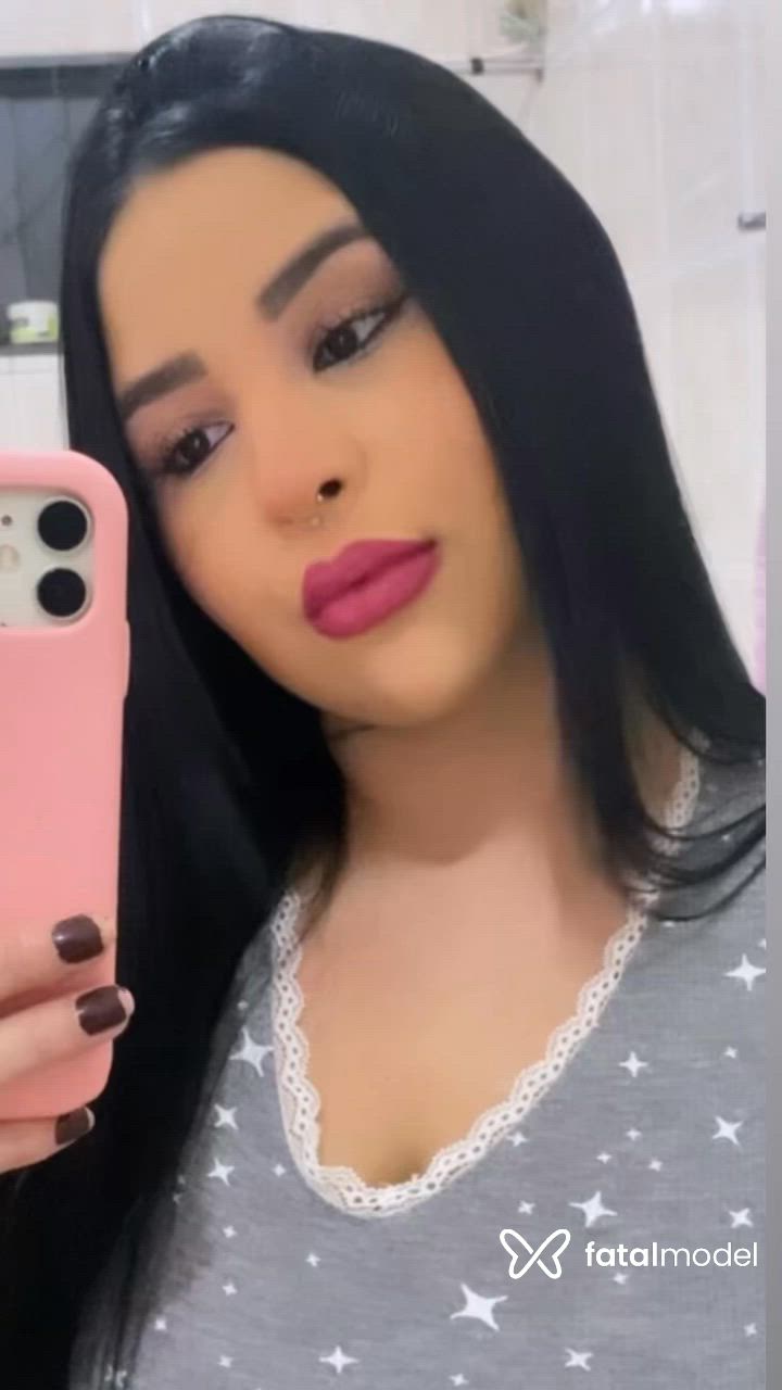 Acompanhante mulher morena (o) de olhos castanhos - Michelle Cris