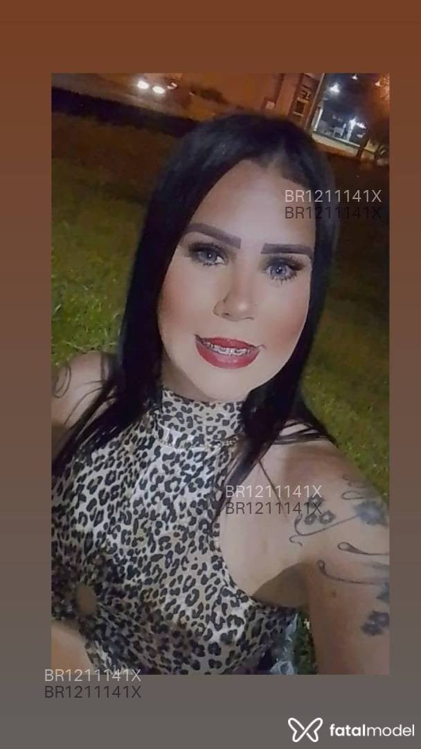 Acompanhante travesti morena (o) de olhos castanhos - Moniky