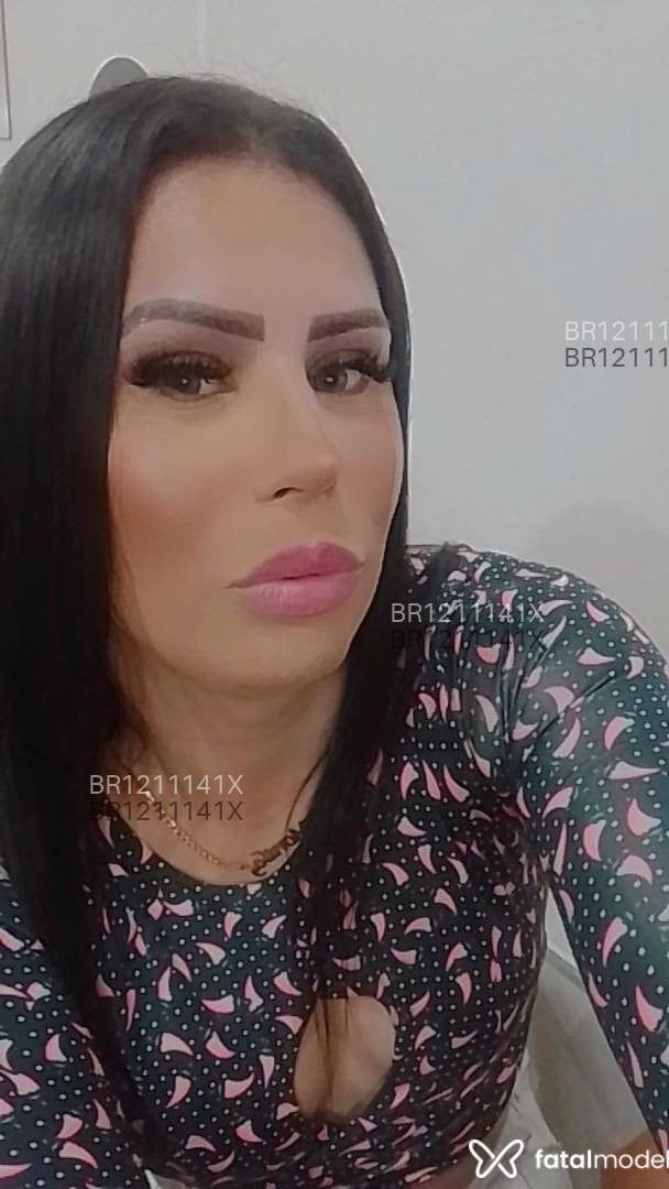 Acompanhante travesti morena (o) de olhos castanhos - Moniky