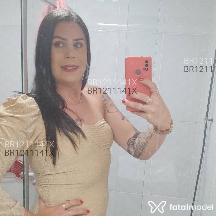 Acompanhante travesti morena (o) de olhos castanhos - Moniky