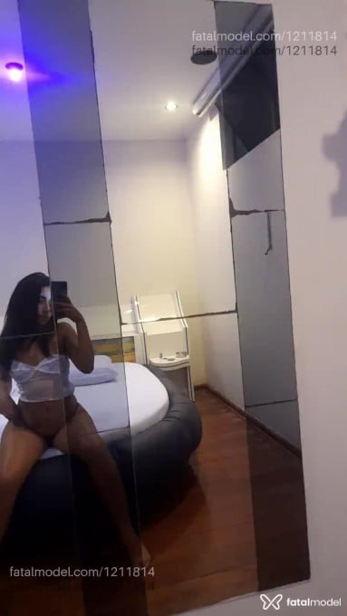 Acompanhante mulher morena (o) de olhos castanhos - Manuella