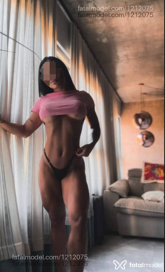 Acompanhante mulher morena (o) de olhos castanhos - Indianara Campos