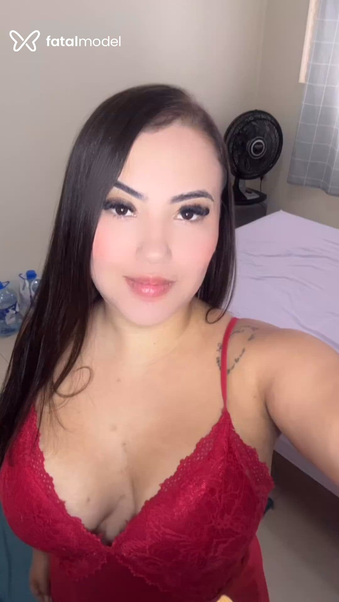Acompanhante mulher com cabelo castanho de olhos castanhos - Bruna Tavares Acompanhante mulher com cabelo castanho de olhos castanhos - Bruna Tavares