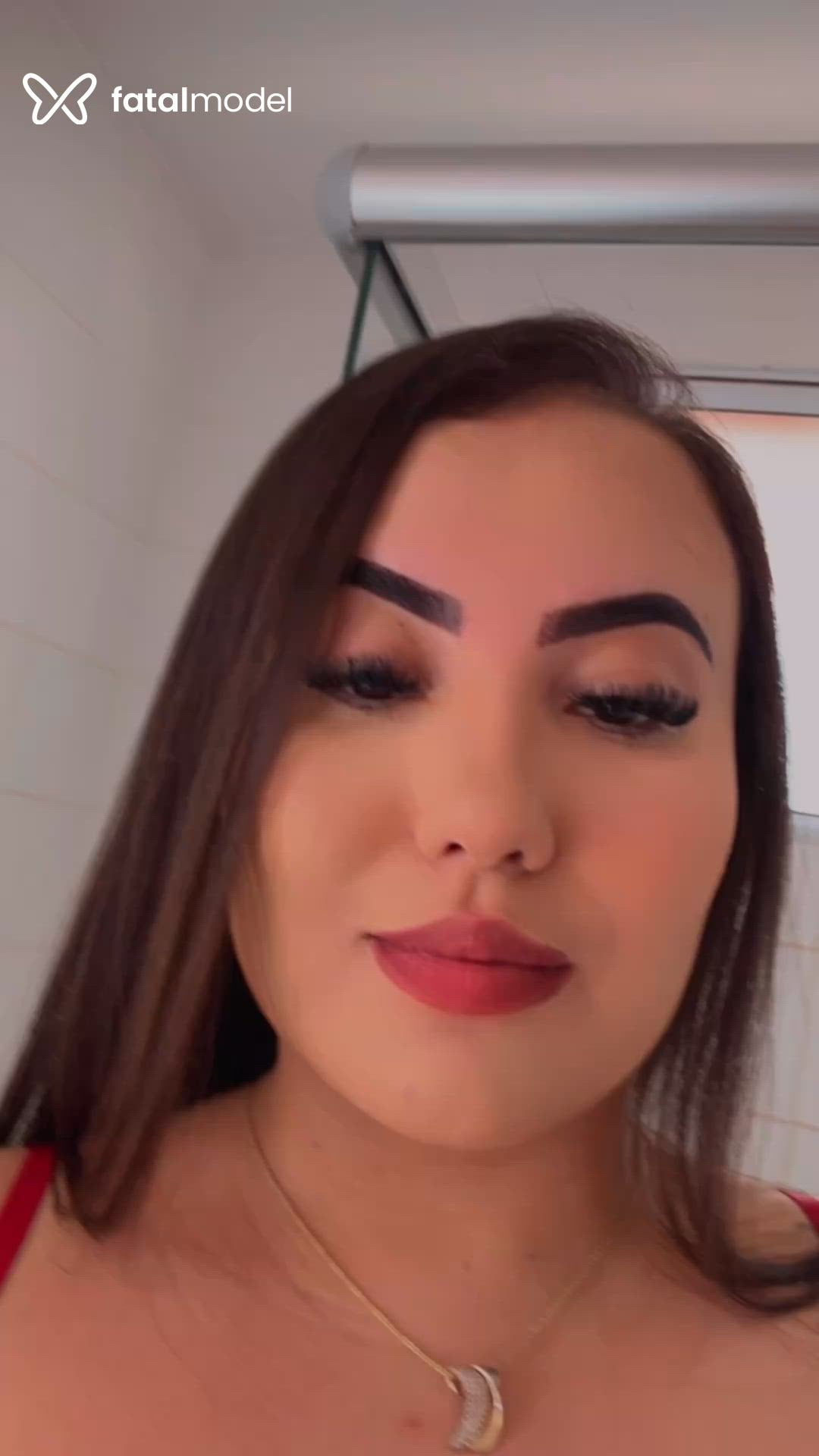 Acompanhante mulher com cabelo castanho de olhos castanhos - Bruna Tavares Acompanhante mulher com cabelo castanho de olhos castanhos - Bruna Tavares