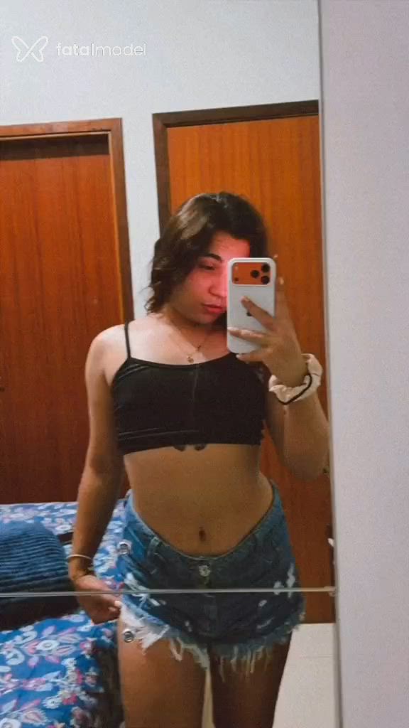 Acompanhante travesti com cabelo castanho de olhos castanhos - Gabriela Andrade Acompanhante travesti com cabelo castanho de olhos castanhos - Gabriela Andrade