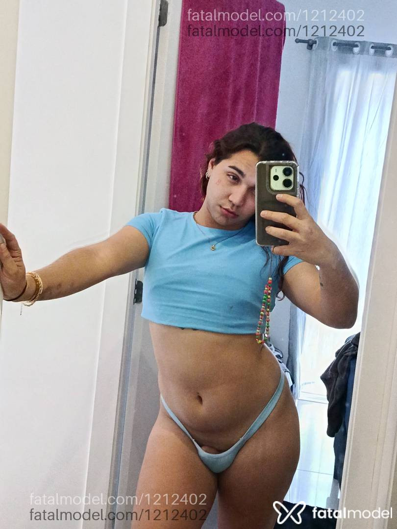 Acompanhante travesti com cabelo castanho de olhos castanhos - Gabriela Andrade Acompanhante travesti com cabelo castanho de olhos castanhos - Gabriela Andrade