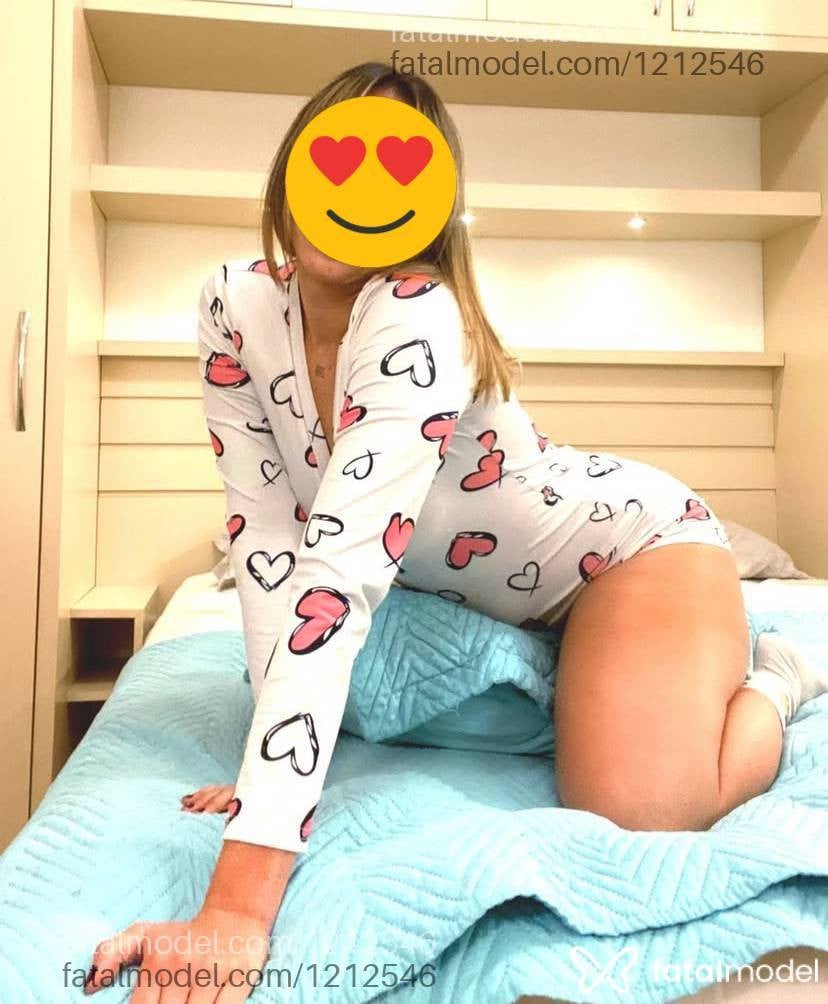 Acompanhante mulher loira (o) de olhos castanhos em Curitiba Acompanhante mulher loira (o) de olhos castanhos em Curitiba - Vitória