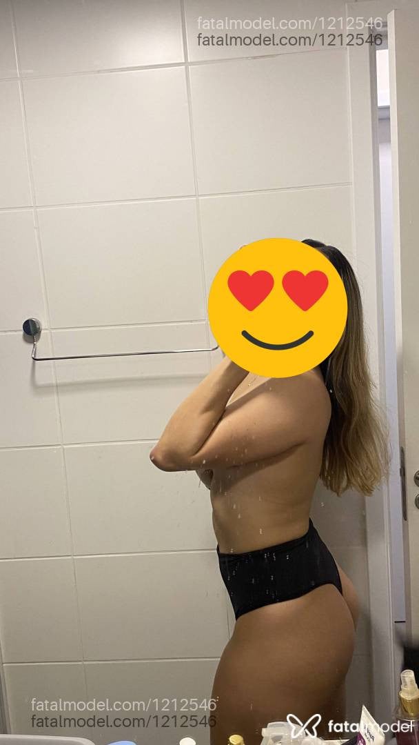 Acompanhante mulher loira (o) de olhos castanhos - Vitória