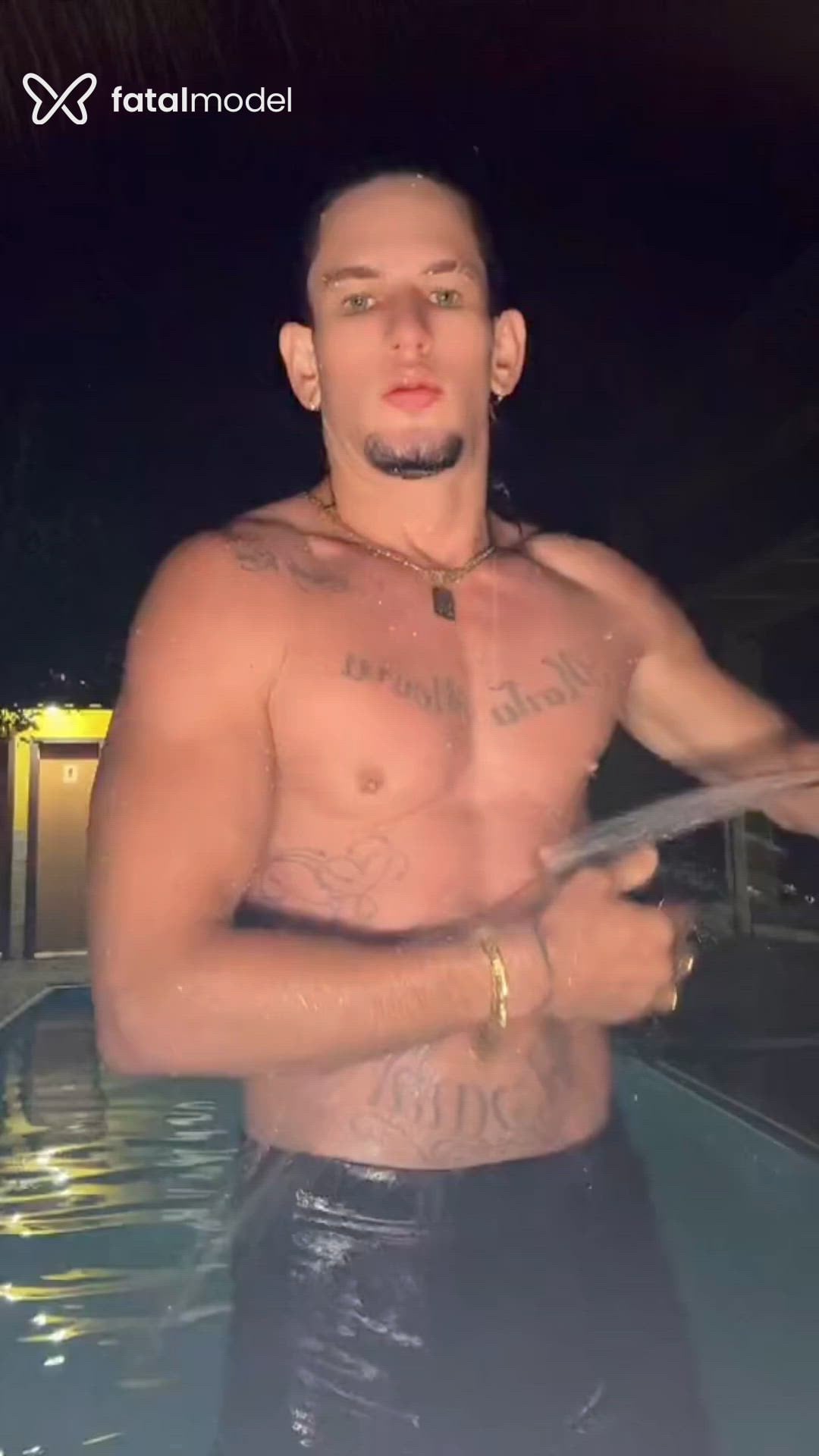 Acompanhante homem loira (o) de olhos mel em Ipatinga Acompanhante homem loira (o) de olhos mel em Ipatinga - Júnior smitt