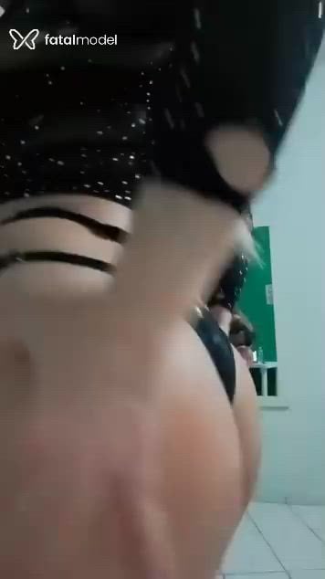 Acompanhante mulher loira (o) de olhos castanhos em Registro Acompanhante mulher loira (o) de olhos castanhos em Registro - Lorena Salles