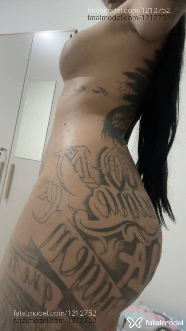Acompanhante mulher morena (o) de olhos pretos - Tainá Sanchez