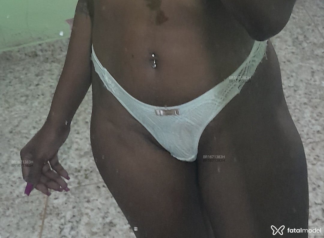 Acompanhante mulher morena (o) de olhos castanhos em Rio de Janeiro - Majuh
