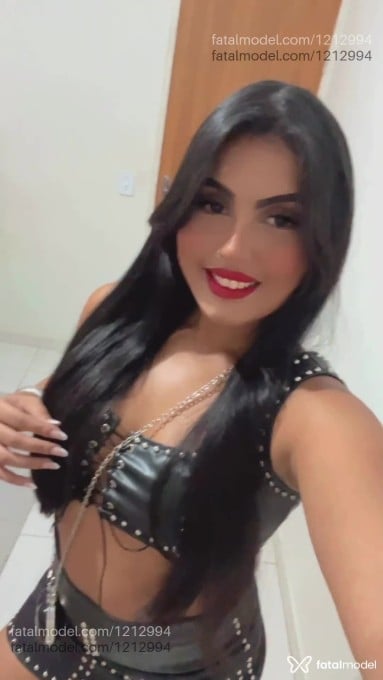 Acompanhante mulher com cabelo castanho de olhos pretos em Vitória da Conquista Acompanhante mulher com cabelo castanho de olhos pretos em Vitória da Conquista - Aninha Queiroz