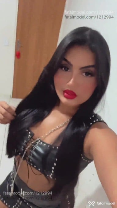 Acompanhante mulher com cabelo castanho de olhos pretos em Vitória da Conquista Acompanhante mulher com cabelo castanho de olhos pretos em Vitória da Conquista - Aninha Queiroz