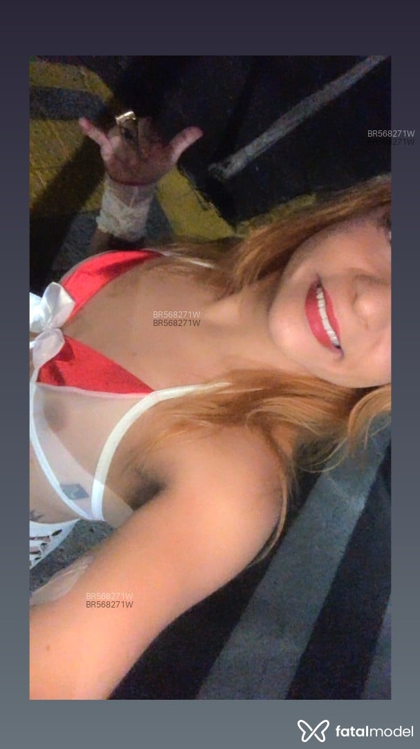 Acompanhante travesti morena (o) de olhos castanhos em Balneário Camboriú - lluaninnha