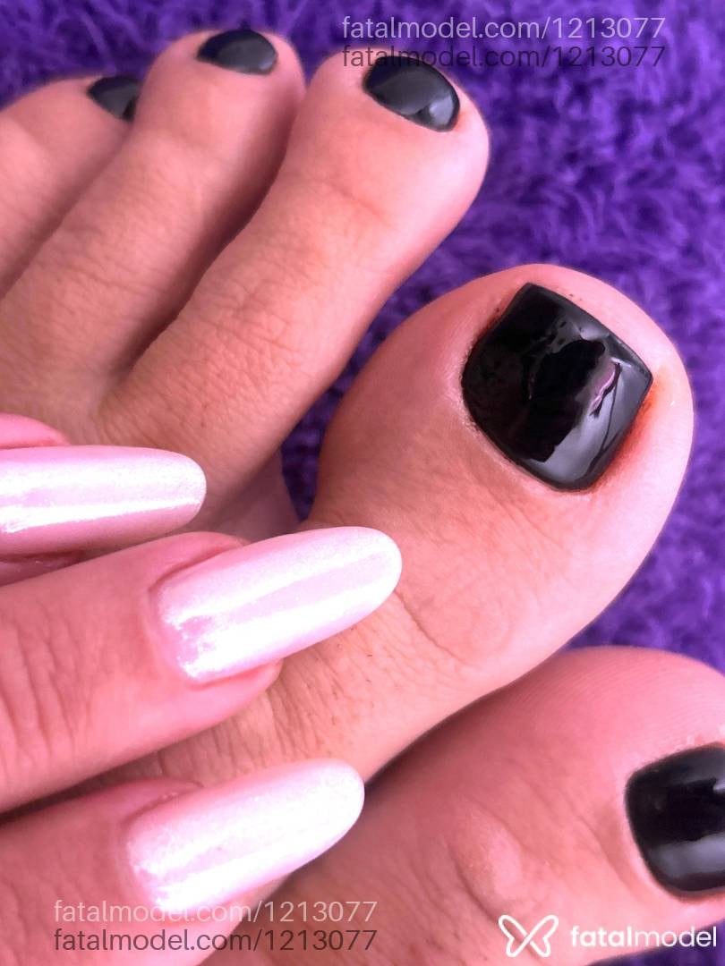 Acompanhante mulher com cabelo castanho de olhos pretos - Catarina