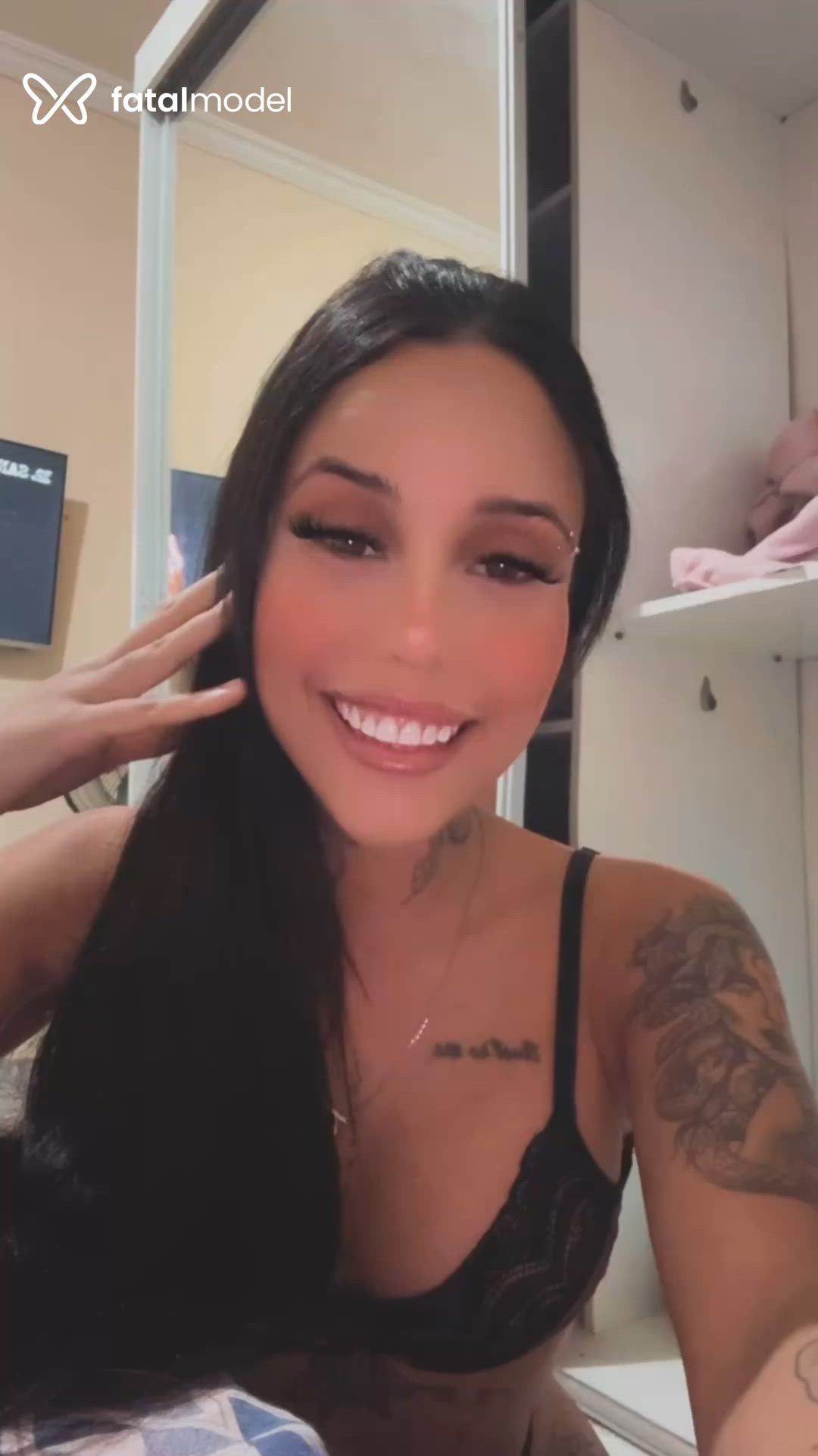 Acompanhante mulher loira (o) de olhos mel em Ubá Acompanhante mulher loira (o) de olhos mel em Ubá - Júlia Garcia