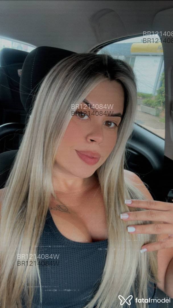 Acompanhante mulher loira (o) de olhos verdes em Divinópolis - Babi Ferrari