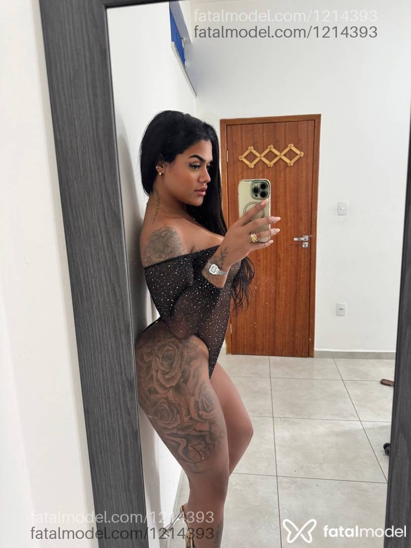 Acompanhante mulher trans morena (o) de olhos castanhos - Moana Diamonds