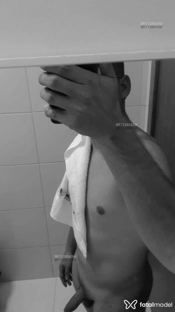 Acompanhante homem loira (o) de olhos castanhos em Jaraguá do Sul - Matheus