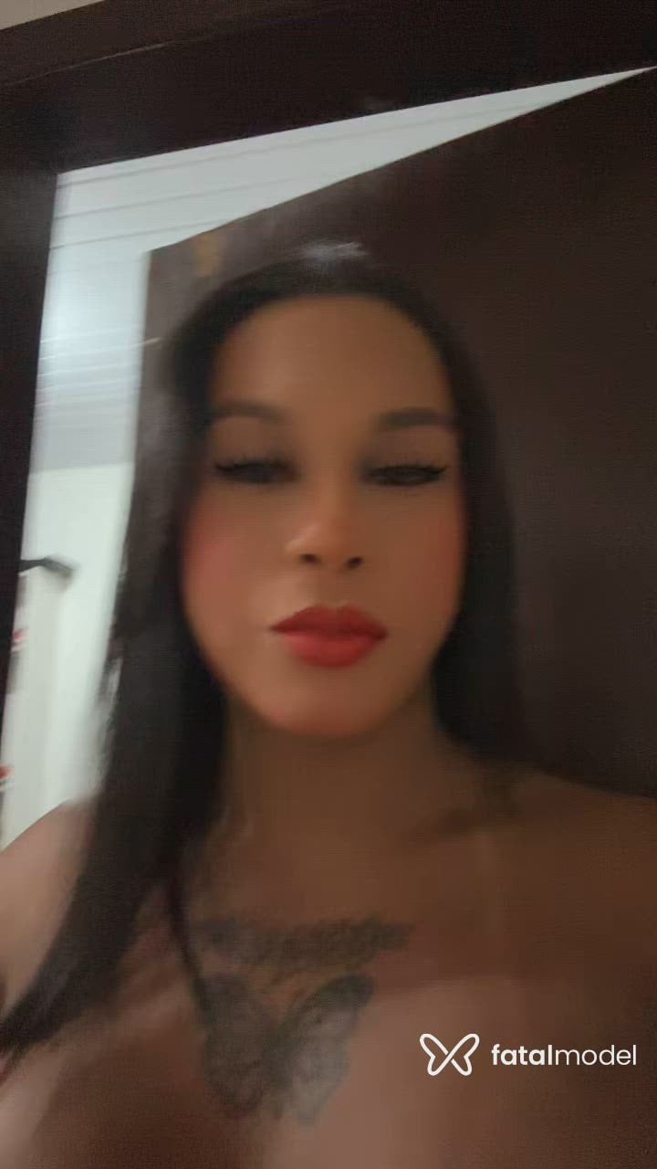 Acompanhante mulher trans morena (o) de olhos pretos - Nádia Ribeiro Acompanhante mulher trans morena (o) de olhos pretos - Nádia Ribeiro