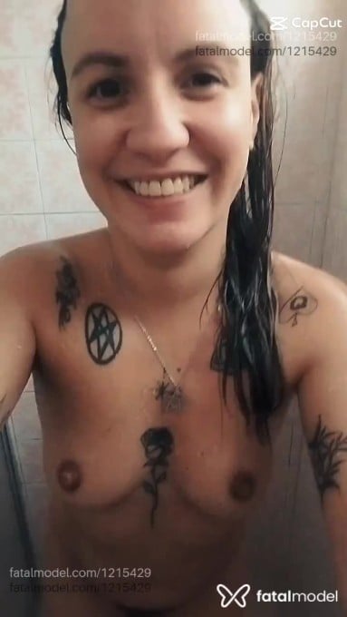 Acompanhante mulher morena (o) de olhos castanhos - Ruby Holy