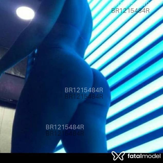 Acompanhante mulher com cabelo castanho de olhos mel em Angra dos Reis - Morena de luxo