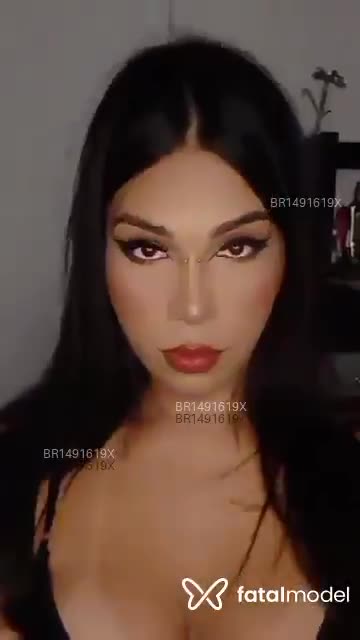 Acompanhante travesti morena (o) de olhos castanhos em Virtual - Tainá Gomez