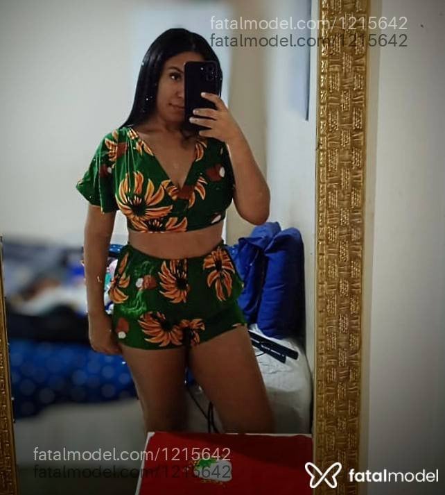Acompanhante mulher com cabelo castanho de olhos castanhos em Marília - MILENY