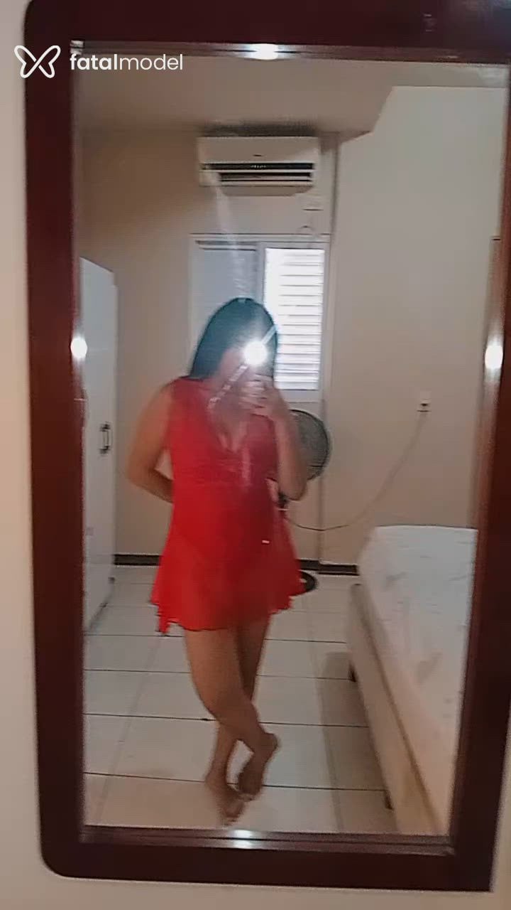 Acompanhante mulher com cabelo castanho de olhos castanhos - MILENY