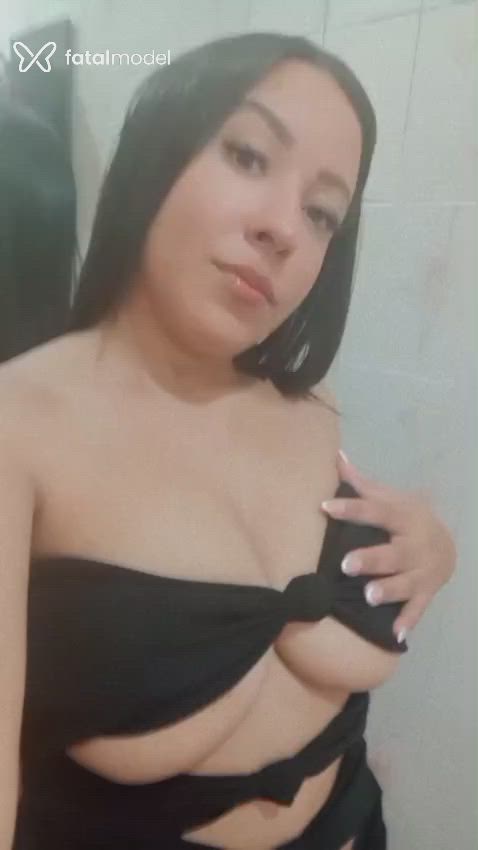 Acompanhante mulher com cabelo castanho de olhos castanhos - MILENY