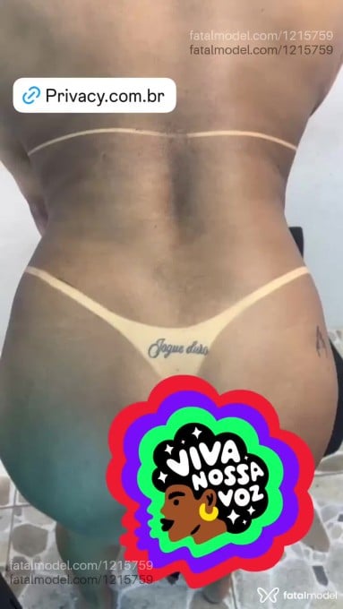 Acompanhante travesti morena (o) de olhos castanhos - Paolla Duart