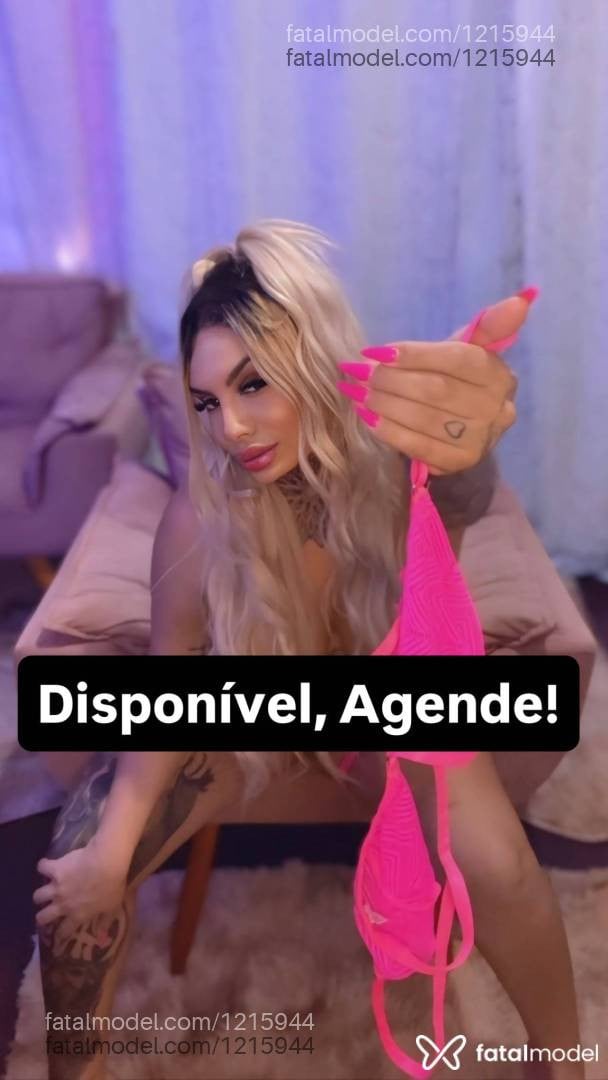 Acompanhante mulher loira (o) de olhos castanhos - Mel Santos