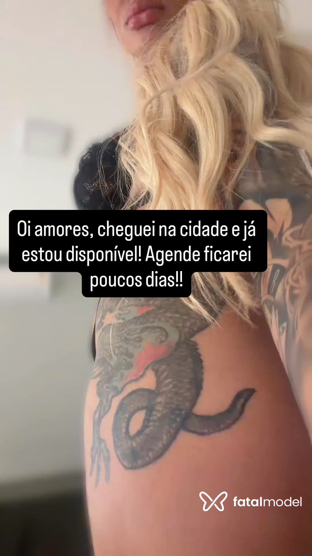 Acompanhante mulher loira (o) de olhos castanhos - Mel Santos Acompanhante mulher loira (o) de olhos castanhos - Mel Santos