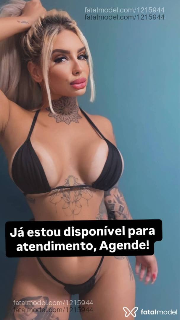 Acompanhante mulher loira (o) de olhos castanhos em Joaçaba - Mel Santos