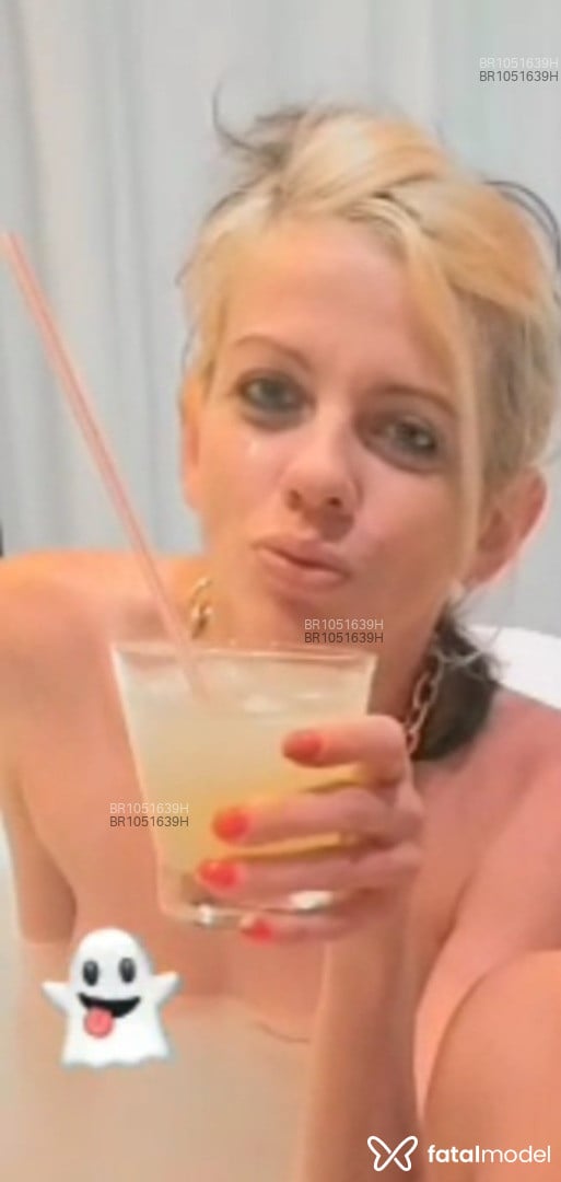 Acompanhante mulher morena (o) de olhos verdes em Conselheiro Lafaiete Acompanhante mulher morena (o) de olhos verdes em Conselheiro Lafaiete - Amanda