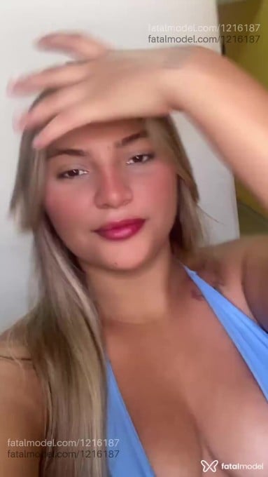 Acompanhante mulher loira (o) de olhos castanhos em Maceió Acompanhante mulher loira (o) de olhos castanhos em Maceió - Emily