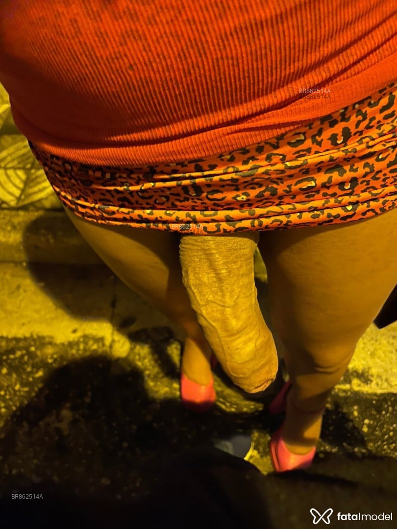 Acompanhante travesti com cabelo castanho de olhos castanhos em Sorocaba Acompanhante travesti com cabelo castanho de olhos castanhos em Sorocaba - Vehagozadeira