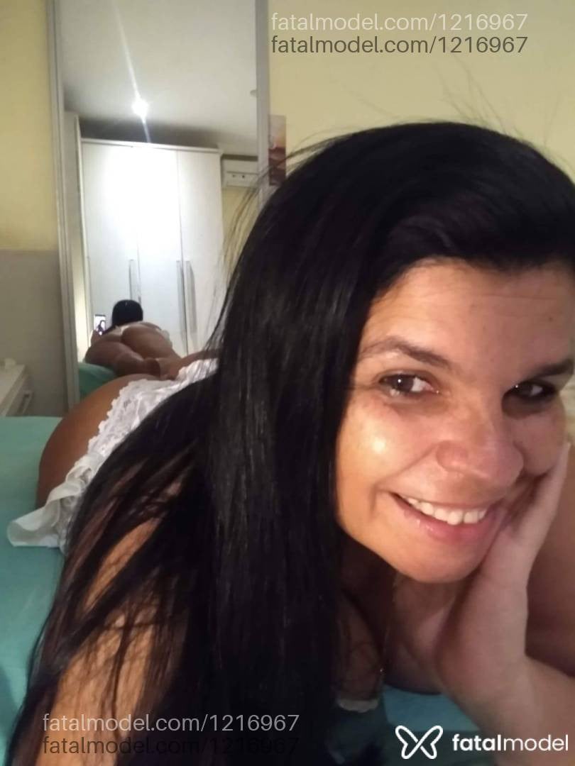 Acompanhante mulher morena (o) de olhos castanhos - Luana
