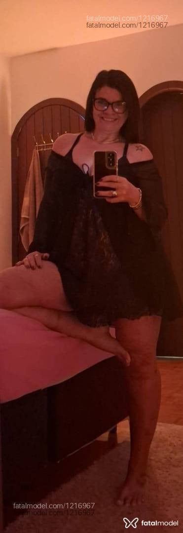 Acompanhante mulher morena (o) de olhos castanhos - Luana